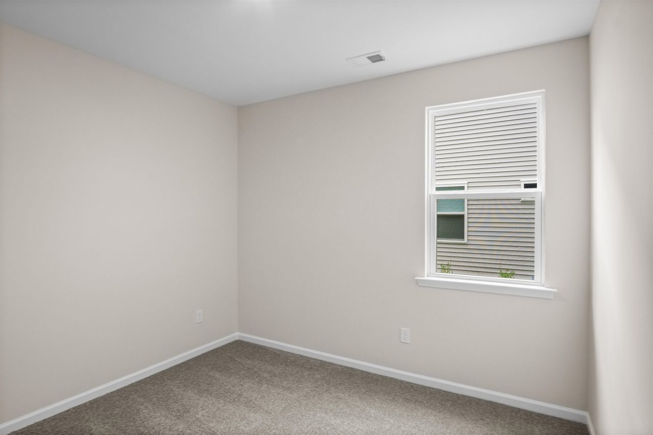 131 Little Cedar Dr.  Photo 9