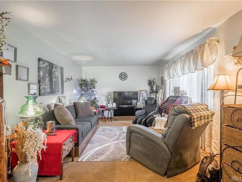 1500 N Snyder Road, Dayton, OH 45417 Photo 4