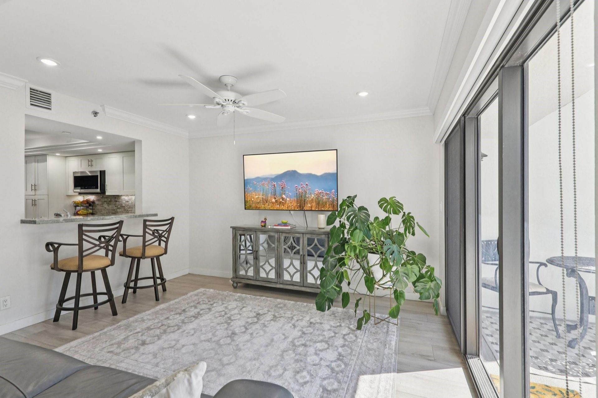 665 SE 21st Ave, Unit 107, Deerfield Beach, FL 33441 Photo