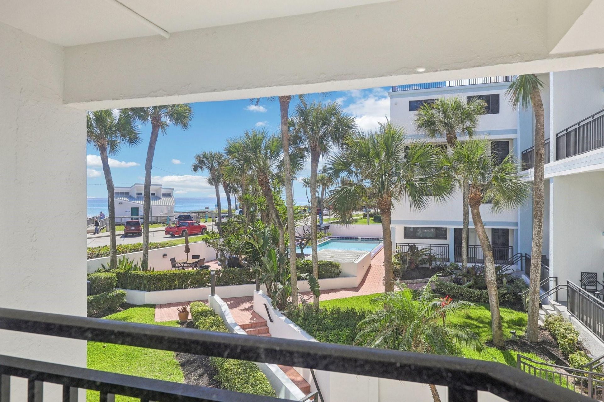 665 SE 21st Ave, Unit 107, Deerfield Beach, FL 33441 Photo