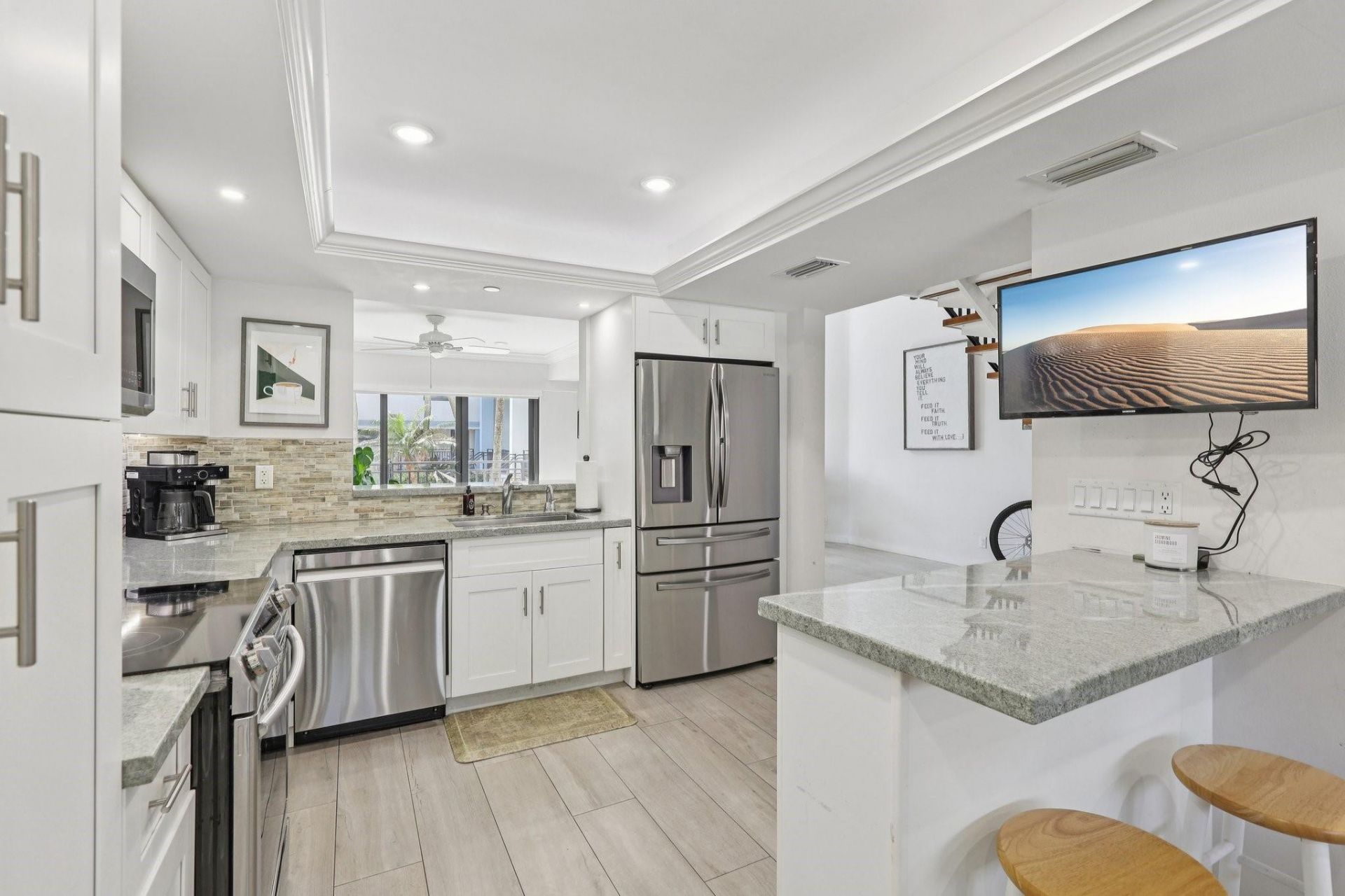 665 SE 21st Ave, Unit 107, Deerfield Beach, FL 33441 Photo