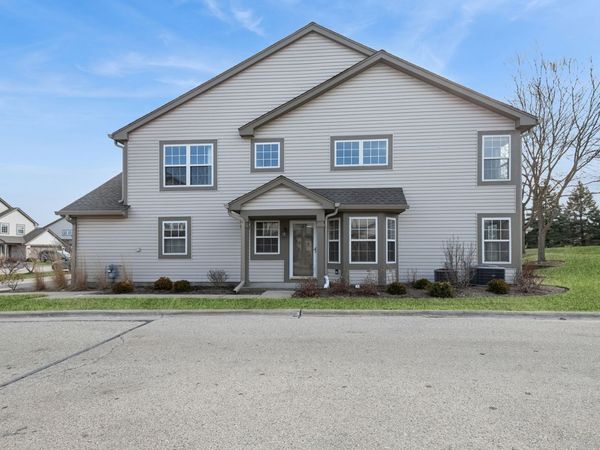 961 Sumac Court , Lindenhurst, IL 60046