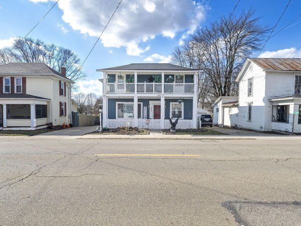 207 N Main Street , Pleasantville, OH 43148