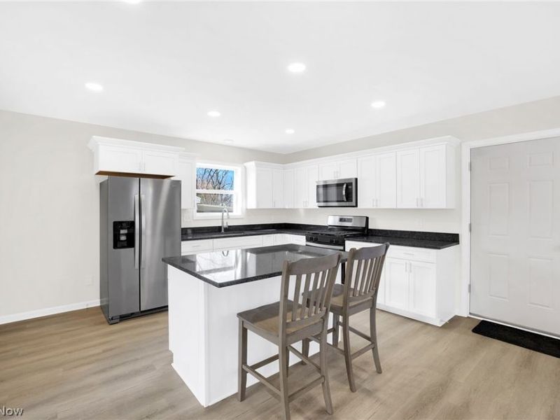 1331 Leonora Avenue, Akron, OH 44305 Photo 11