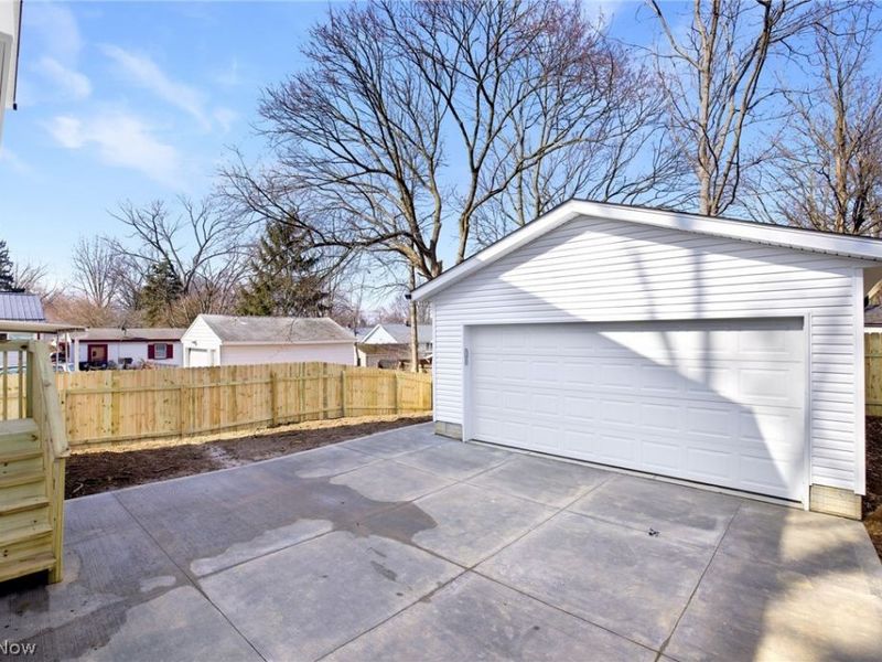 1331 Leonora Avenue, Akron, OH 44305 Photo 2