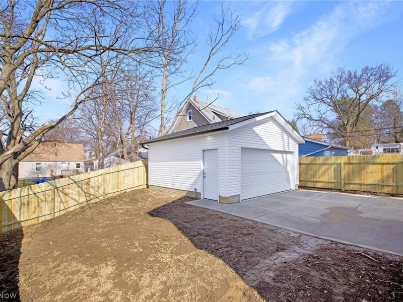 1331 Leonora Avenue, Akron, OH 44305 Photo 5