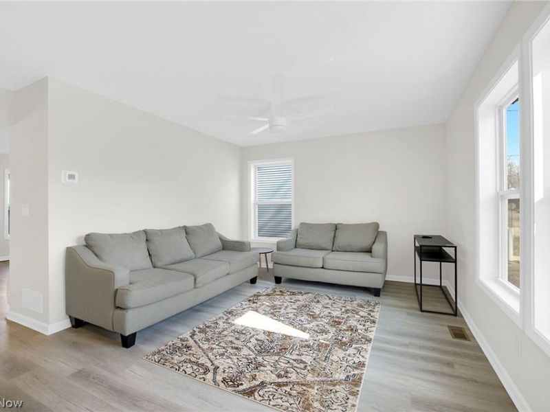 1331 Leonora Avenue, Akron, OH 44305 Photo 6