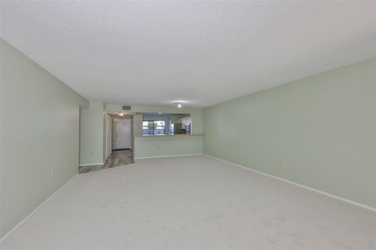 635 Woodlawn Drive, Unit 635, Bradenton, FL 34210 Photo
