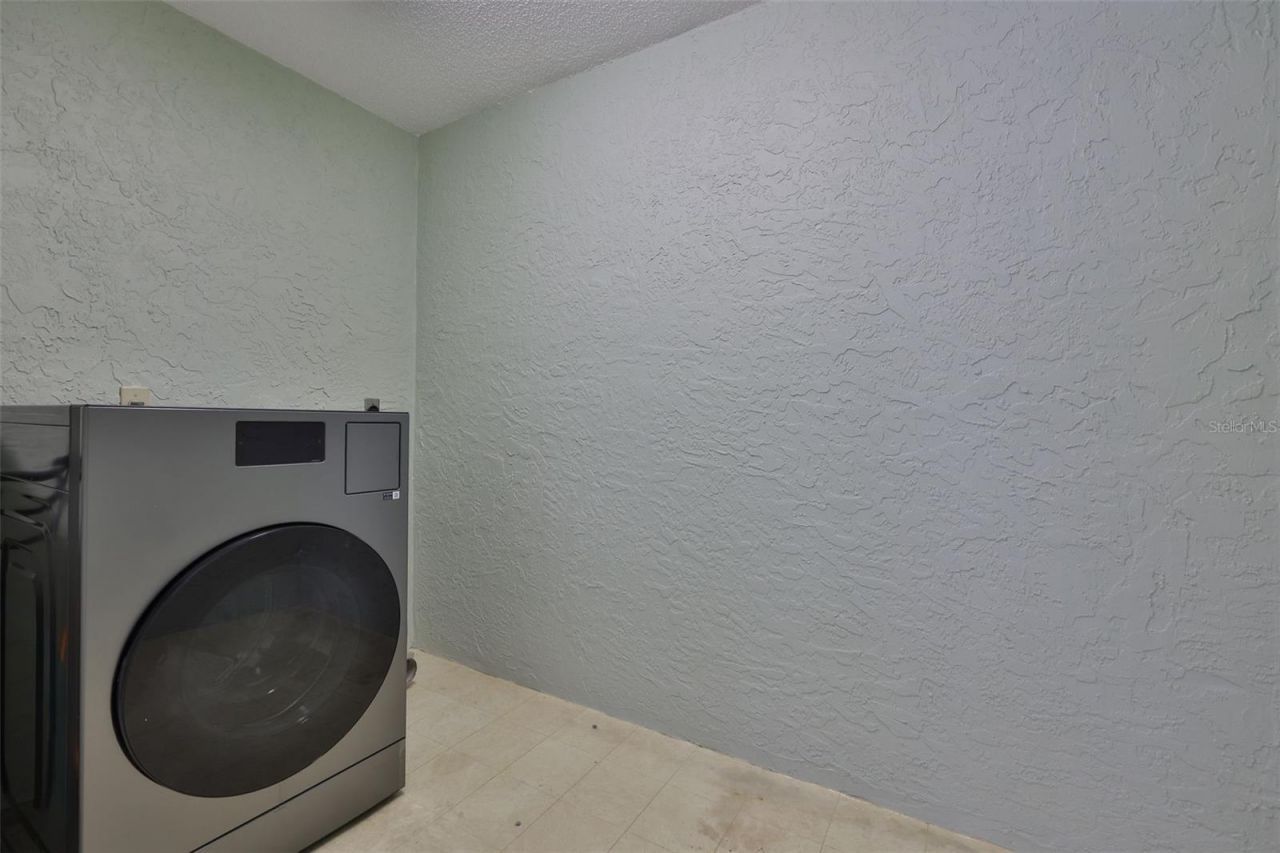 635 Woodlawn Drive, Unit 635, Bradenton, FL 34210 Photo