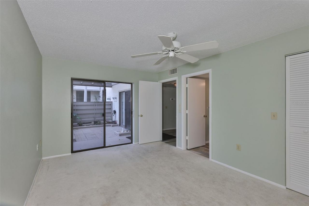 635 Woodlawn Drive, Unit 635, Bradenton, FL 34210 Photo