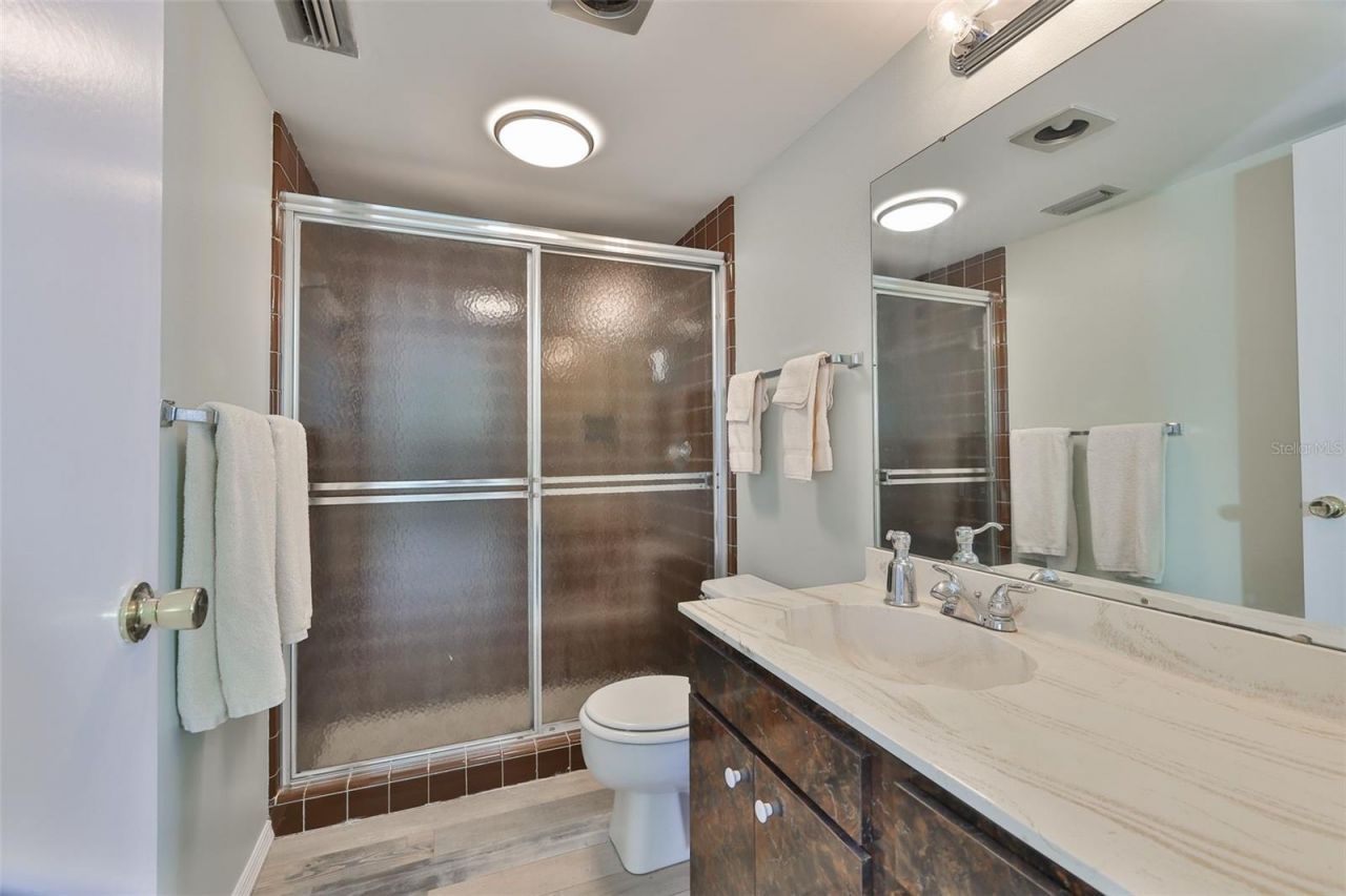 635 Woodlawn Drive, Unit 635, Bradenton, FL 34210 Photo