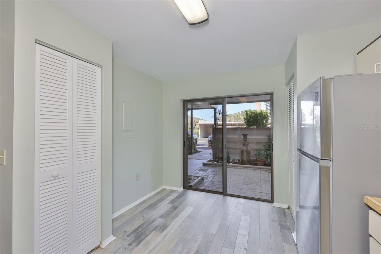 635 Woodlawn Drive, Unit 635, Bradenton, FL 34210 Photo