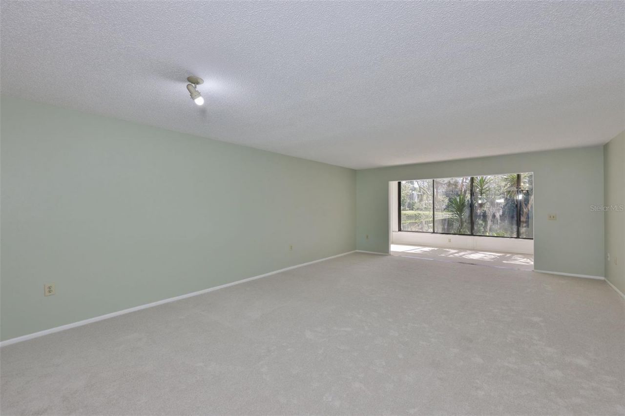 635 Woodlawn Drive, Unit 635, Bradenton, FL 34210 Photo