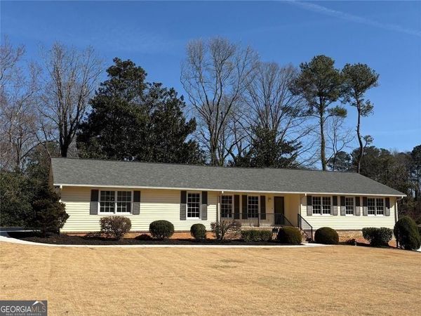 301 E Valley Drive, Marietta, GA 30068