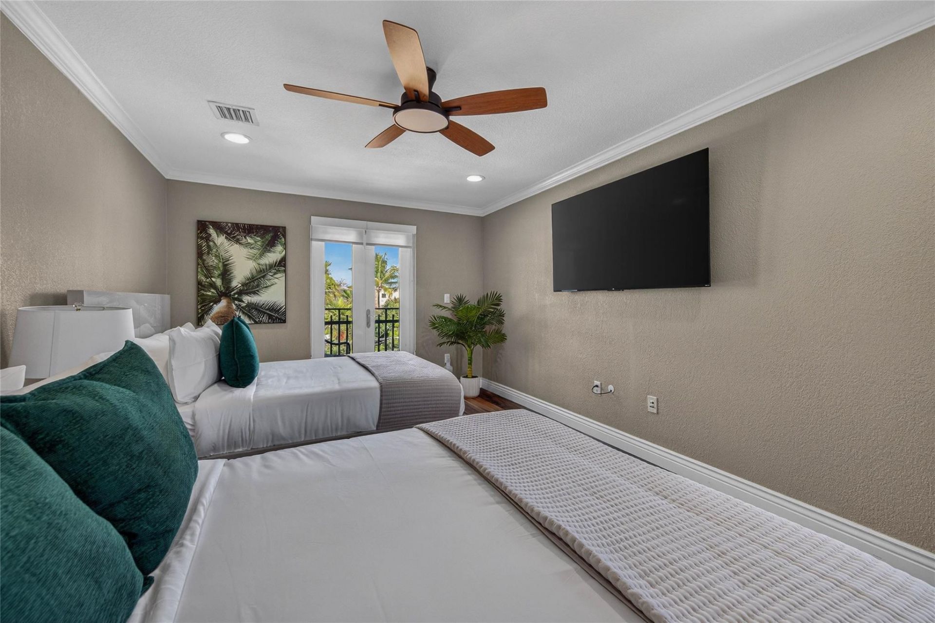 1215 NE 1st Street, Fort Lauderdale, FL 33301 Photo