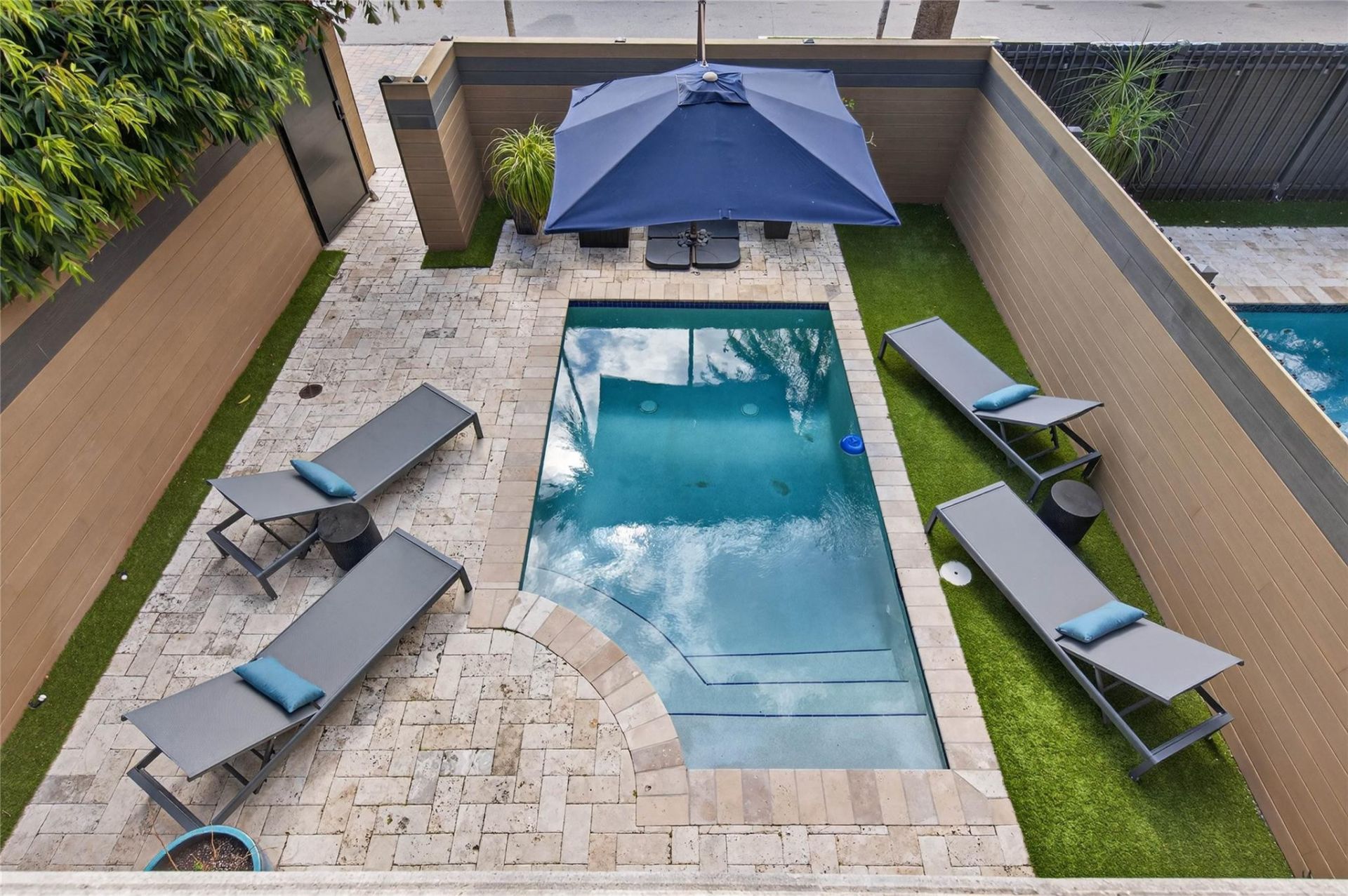 1215 NE 1st Street, Fort Lauderdale, FL 33301 Photo
