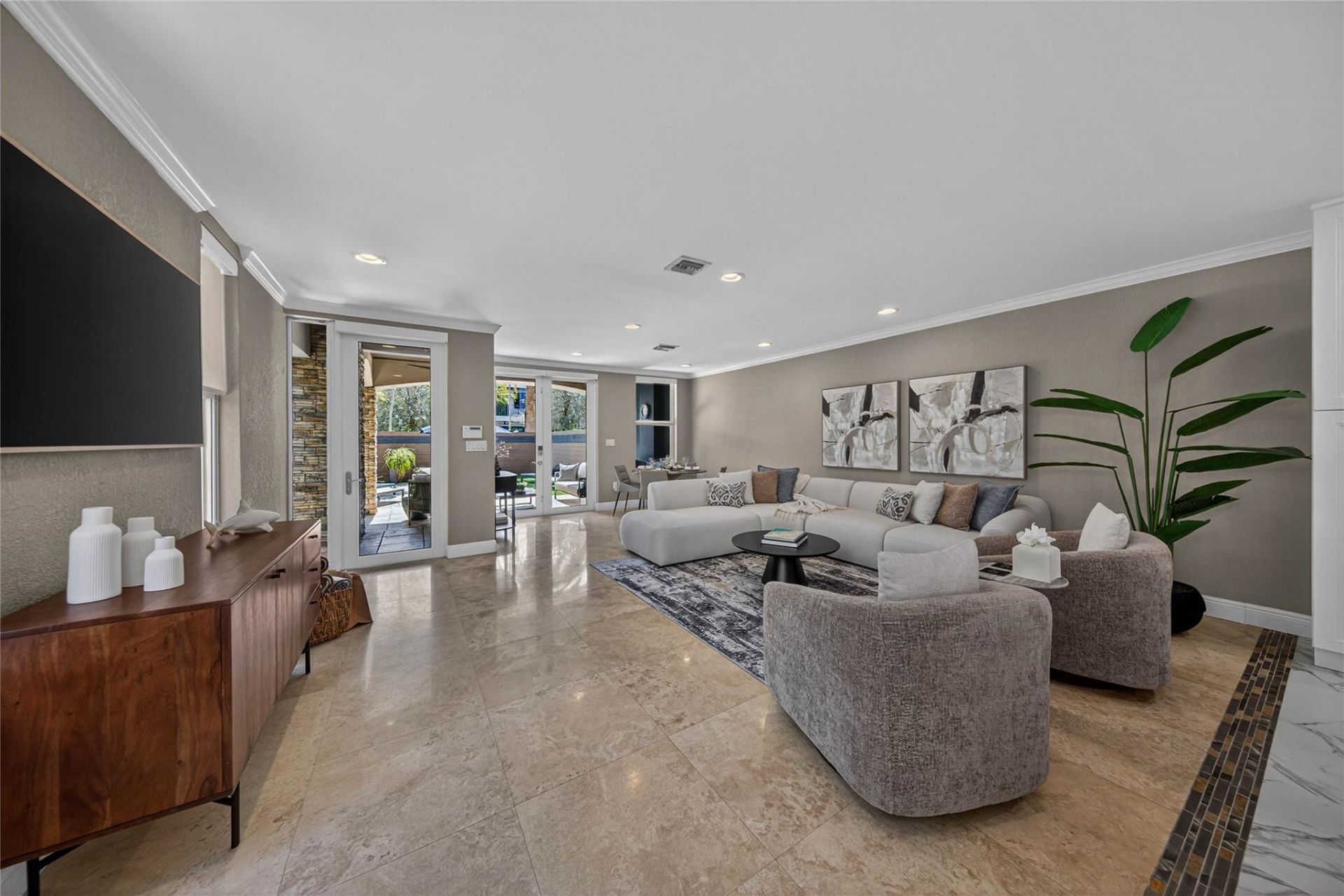 1215 NE 1st Street, Fort Lauderdale, FL 33301 Photo
