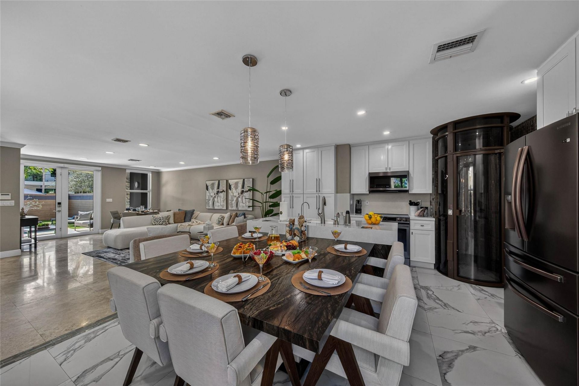 1215 NE 1st Street, Fort Lauderdale, FL 33301 Photo