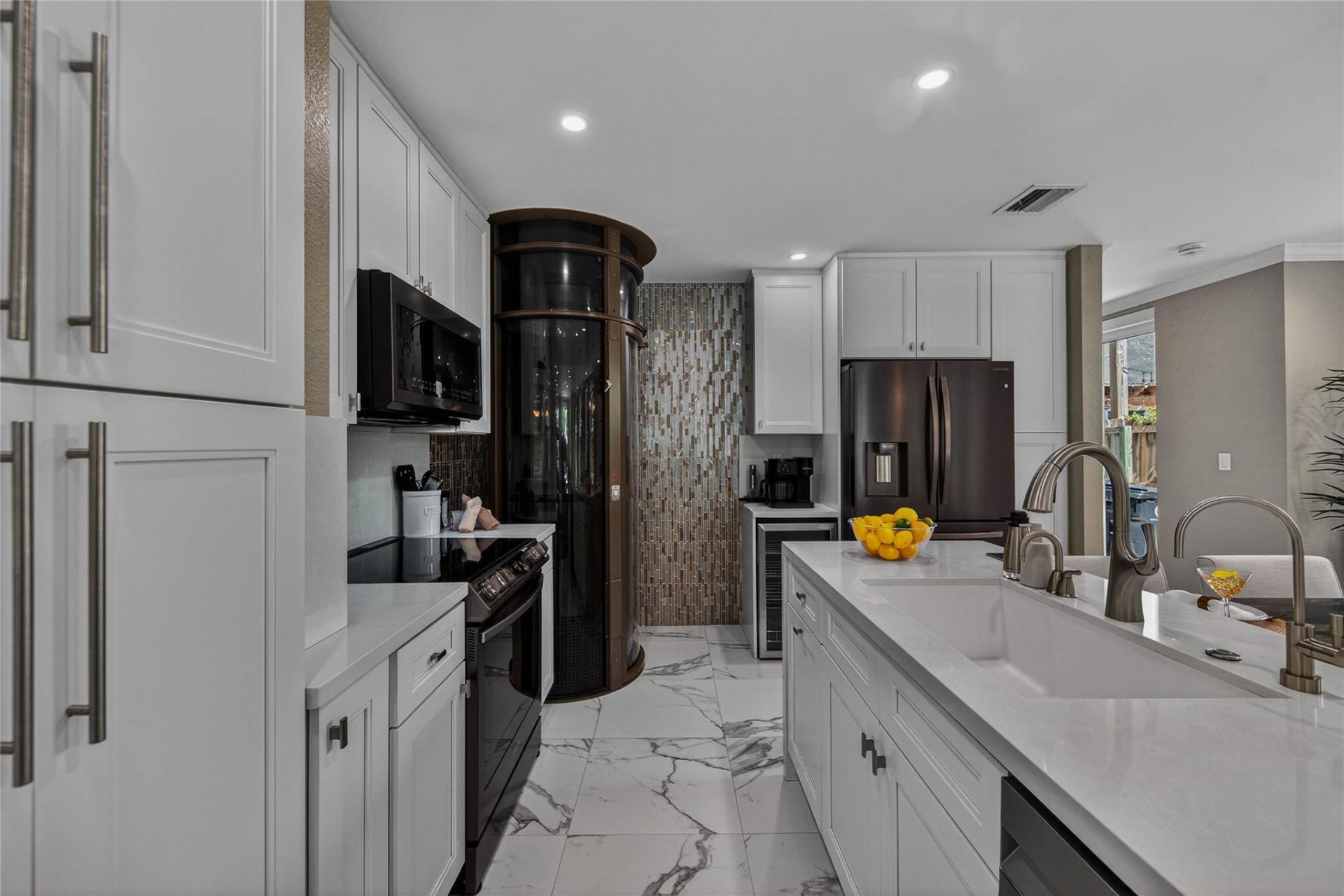 1215 NE 1st Street, Fort Lauderdale, FL 33301 Photo