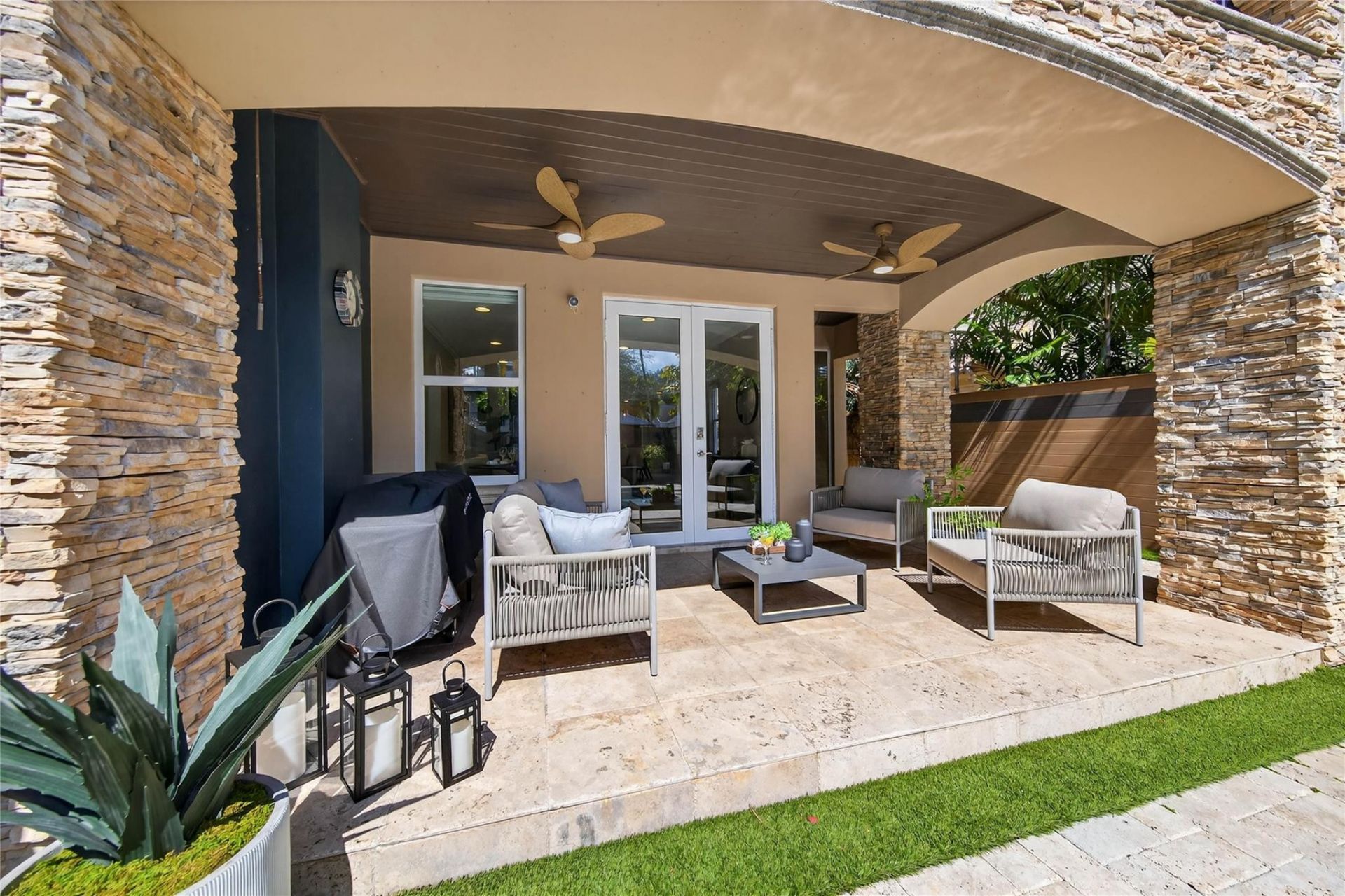 1215 NE 1st Street, Fort Lauderdale, FL 33301 Photo