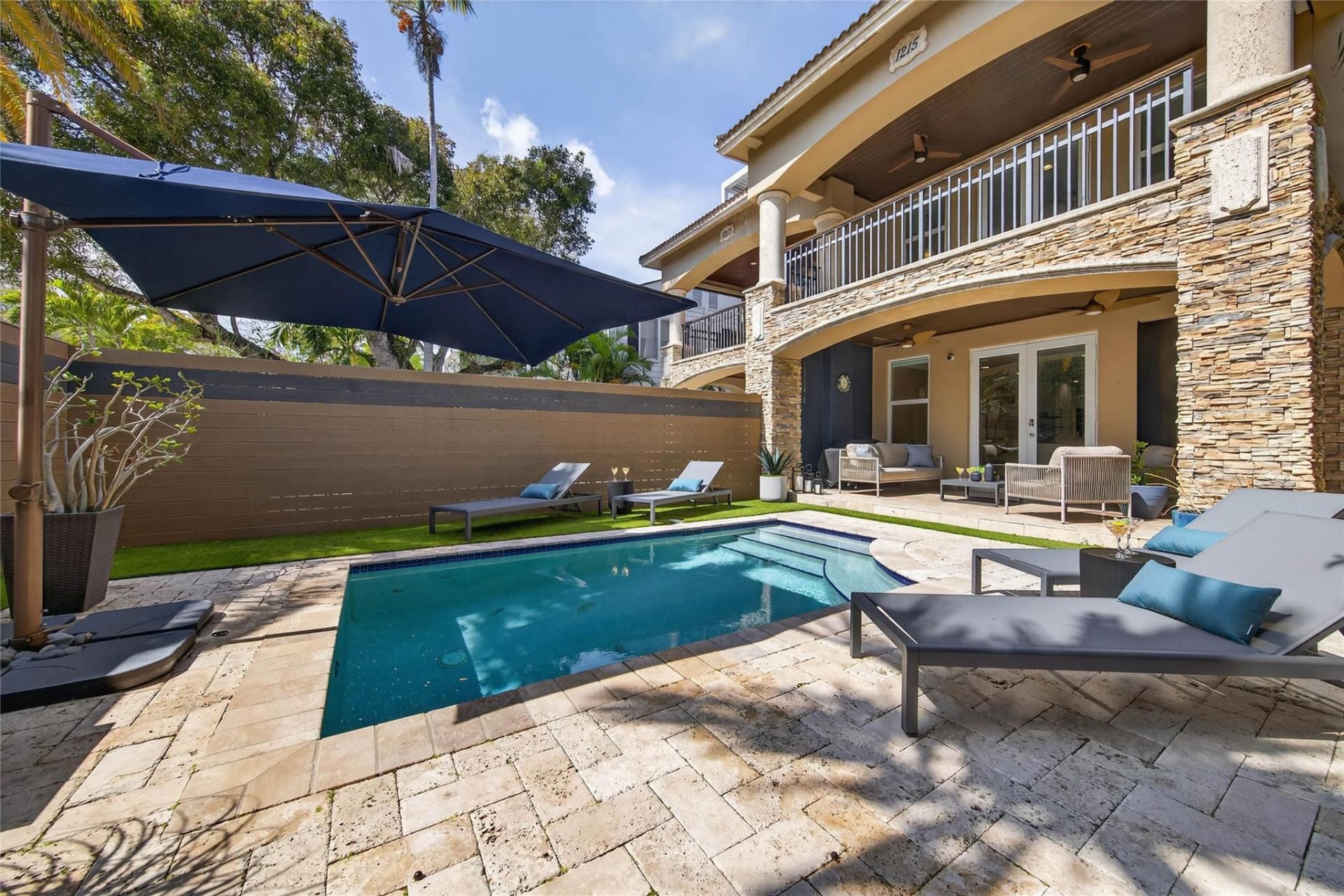 1215 NE 1st Street, Fort Lauderdale, FL 33301 Photo