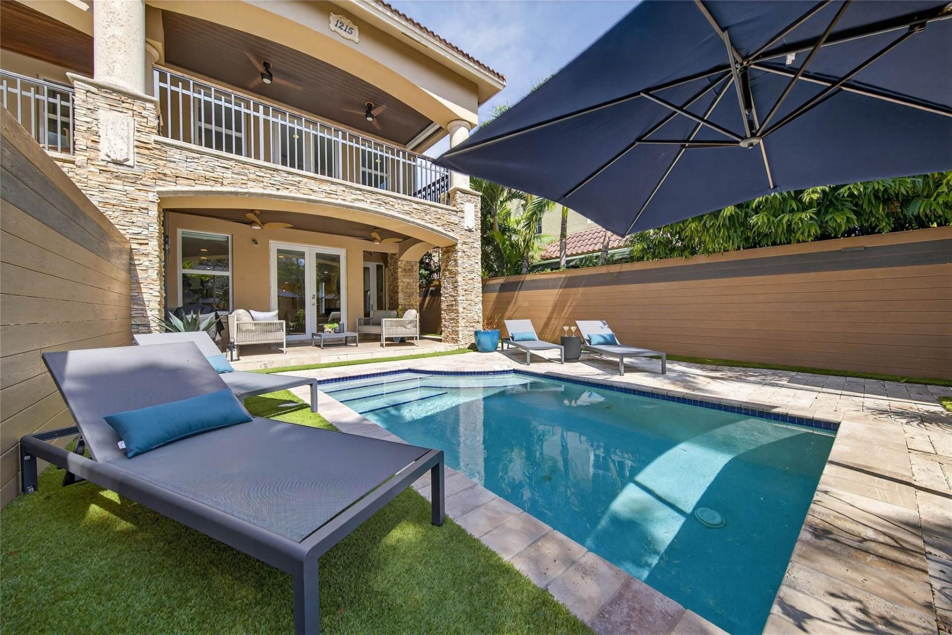 1215 NE 1st Street, Fort Lauderdale, FL 33301 Photo