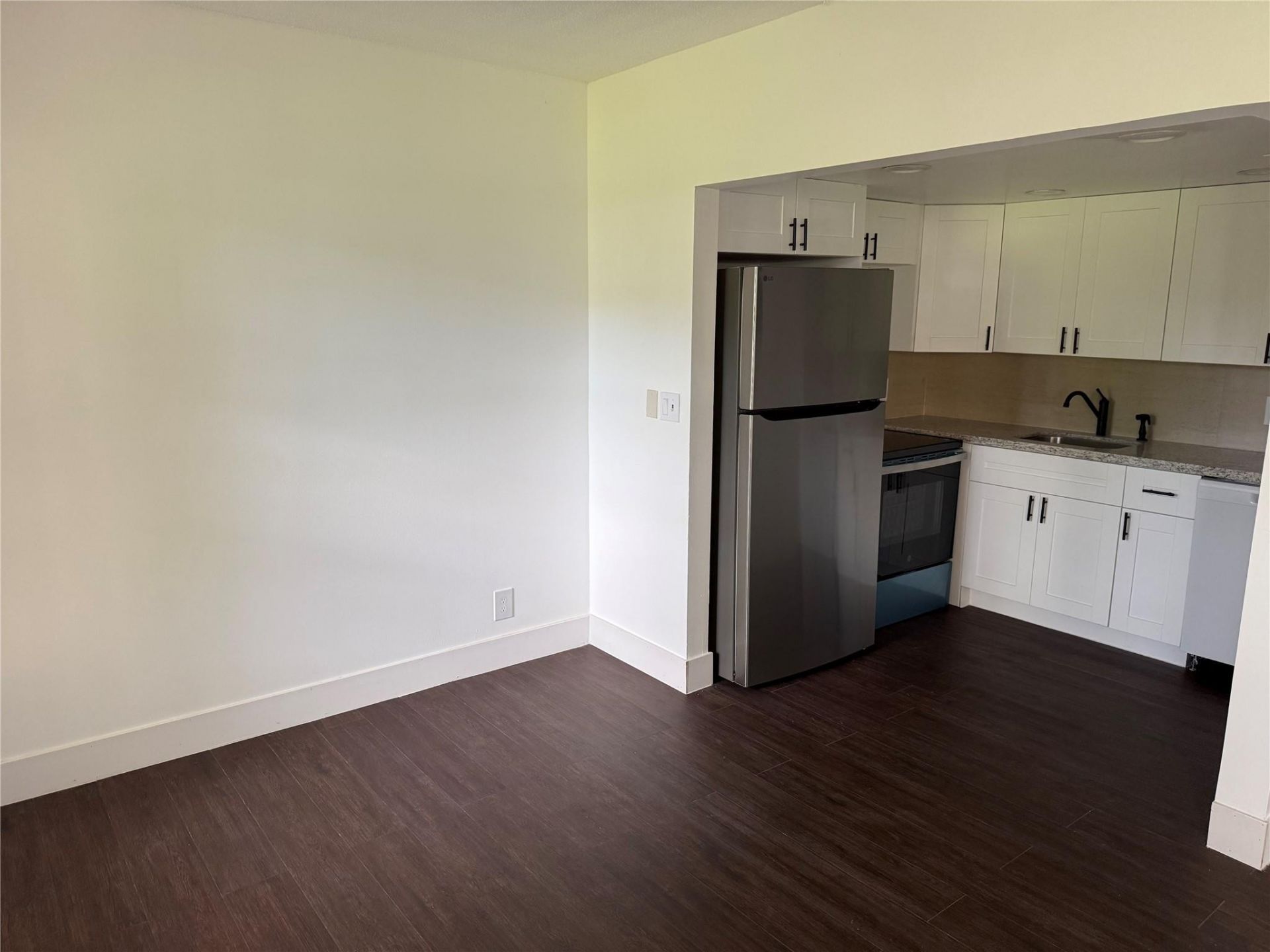 3081 NW 47th Terrace, Unit 107, Lauderdale Lakes, FL 33313 Photo