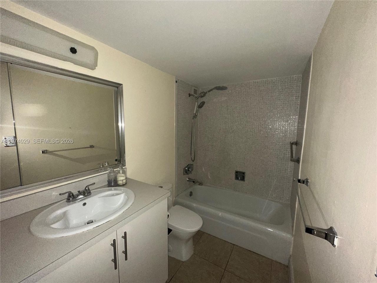 3180 S Ocean Dr, Unit 1518, Hallandale Beach, FL 33009 Photo