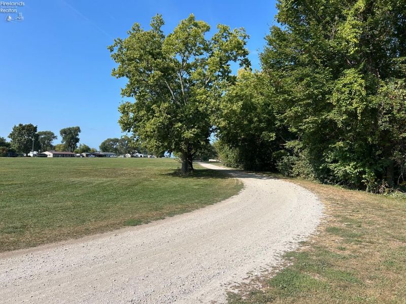 23 N Shore, Middle Bass Island, OH 43446 Photo 10