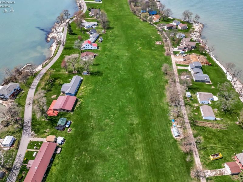 23 N Shore, Middle Bass Island, OH 43446 Photo 19