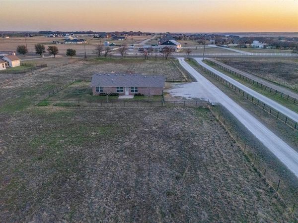12370 Fm 2449, Ponder, TX 76259