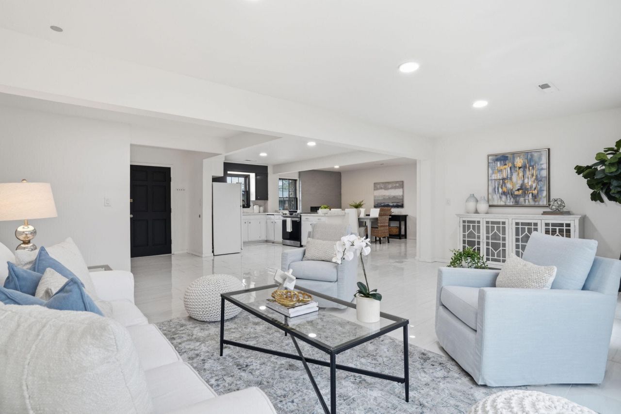 104 Hedge Row Photo 10