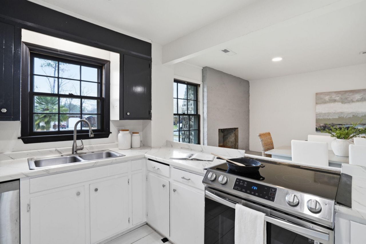 104 Hedge Row Photo 8