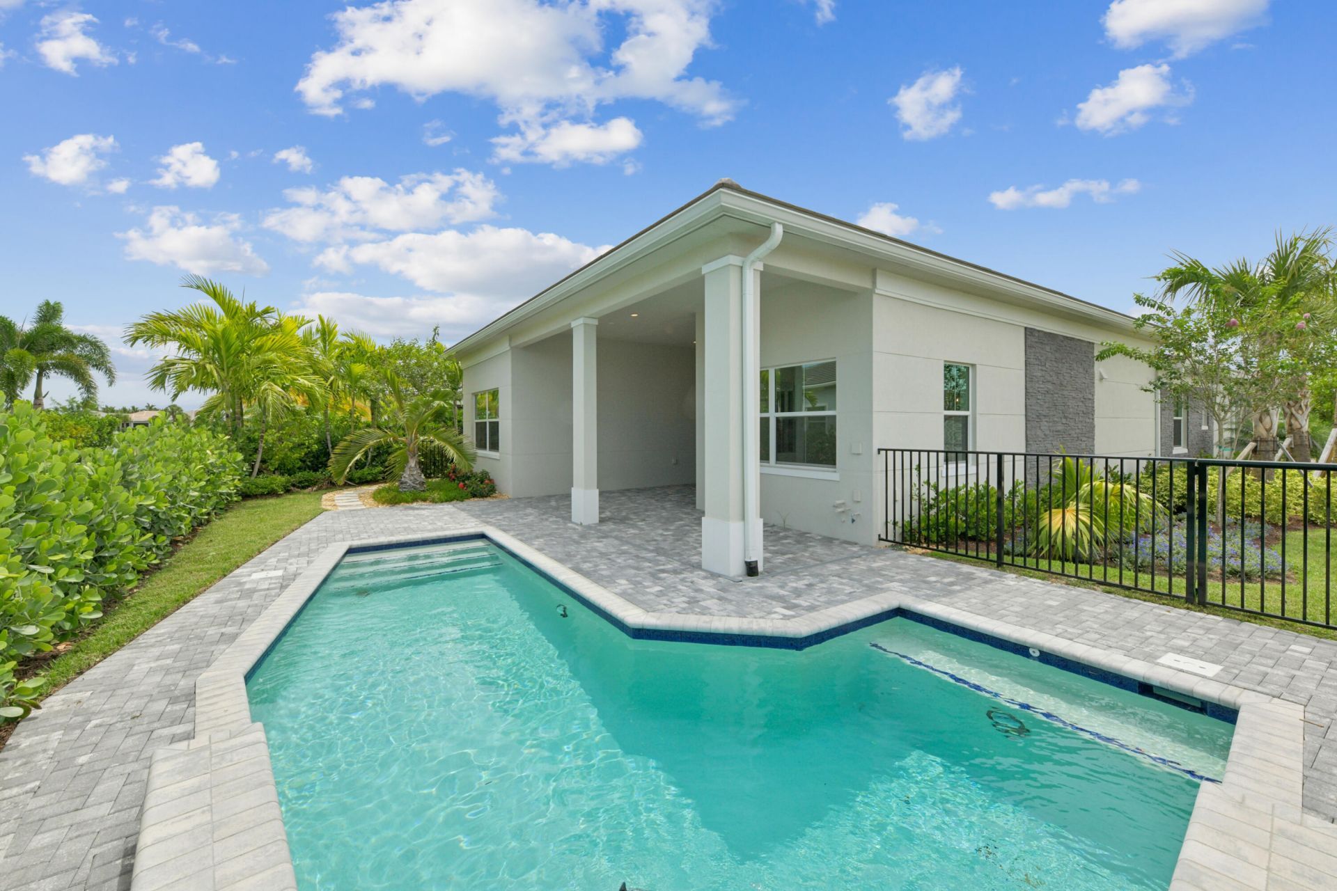 10005 Driftwood Way, Palm Beach Gardens, FL 33412 Photo
