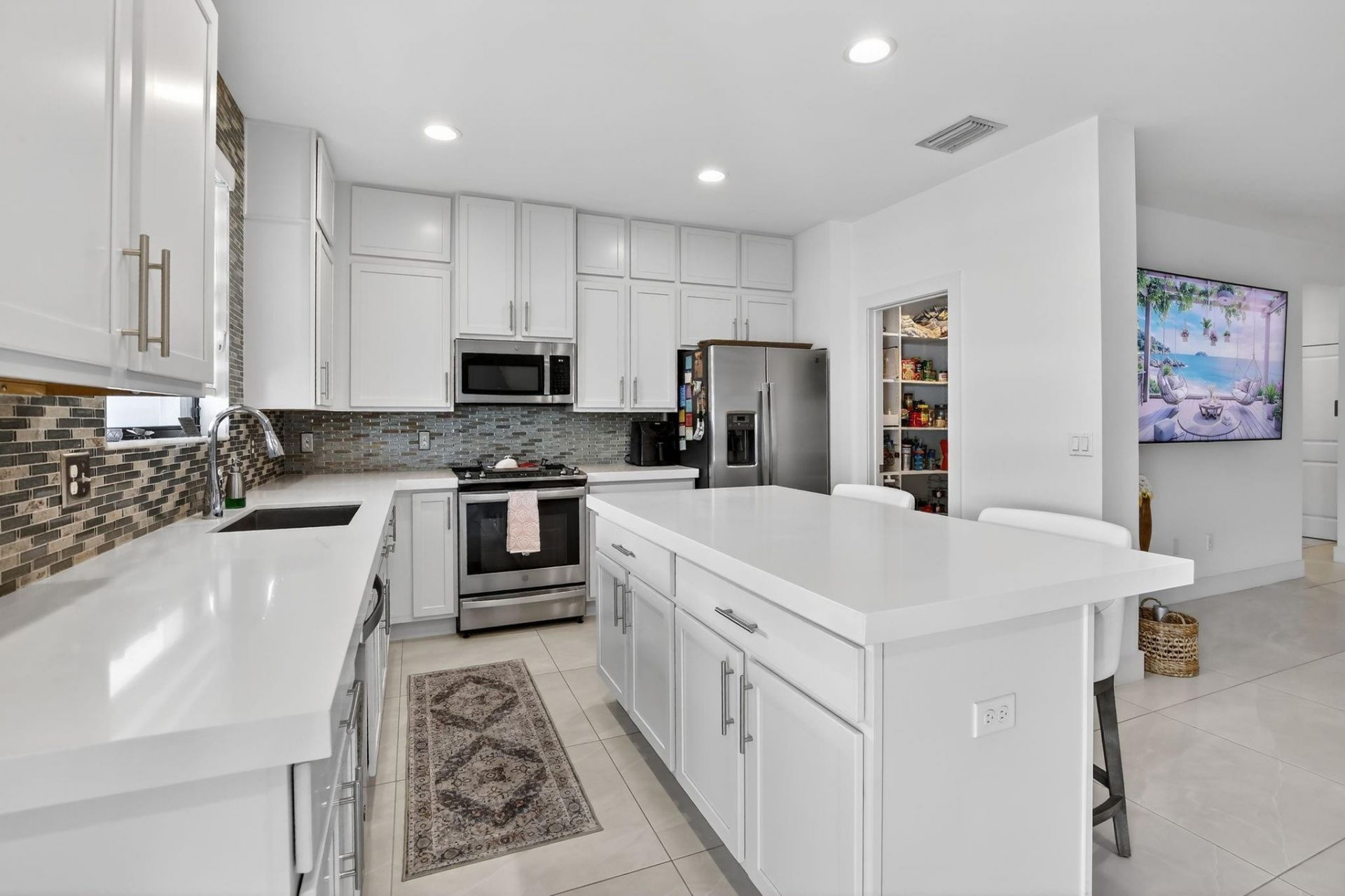 4458 E Aqua Bella Lane, Unit 4458, Fort Lauderdale, FL 33312 Photo