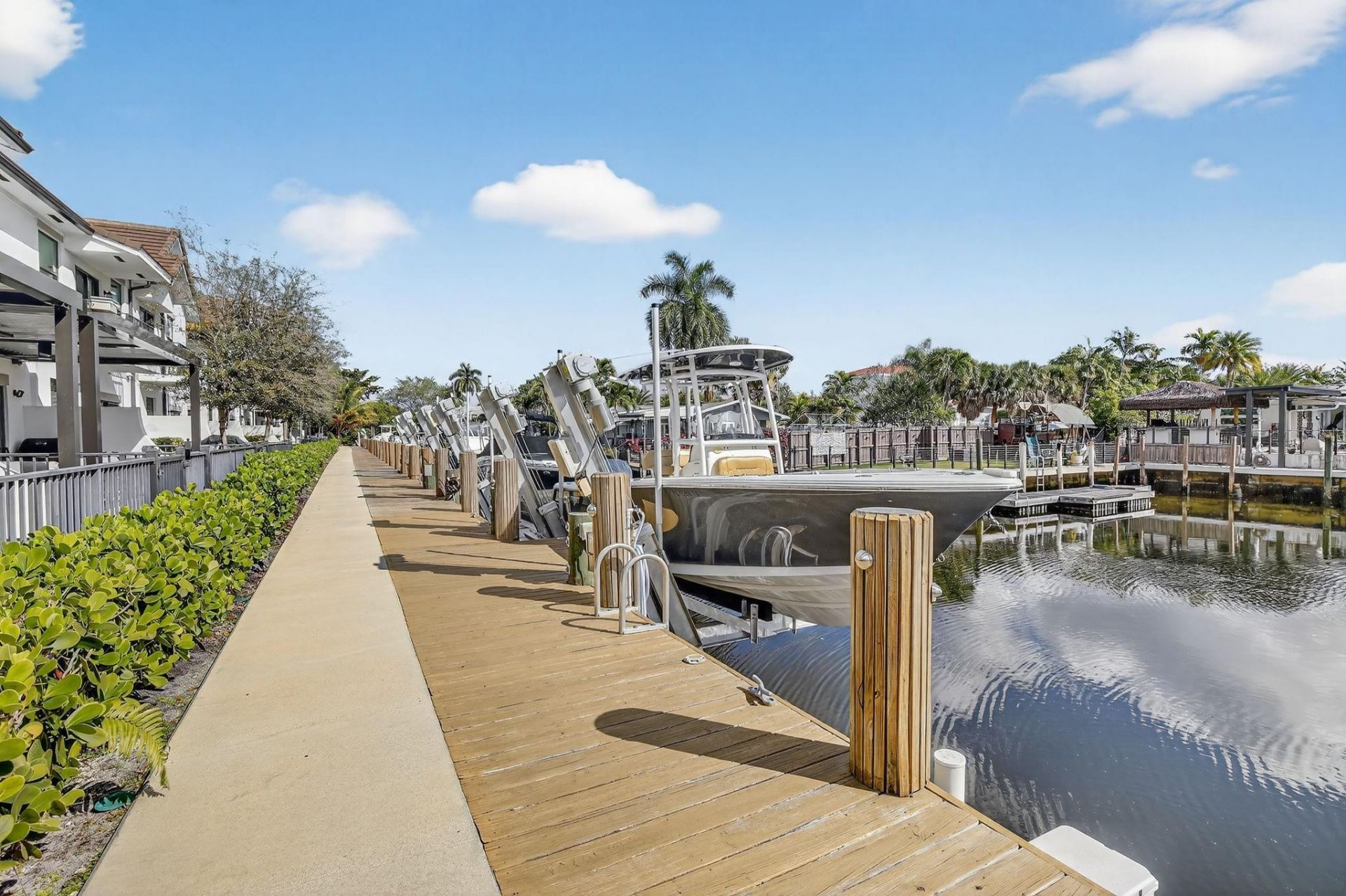 4458 E Aqua Bella Lane, Unit 4458, Fort Lauderdale, FL 33312 Photo