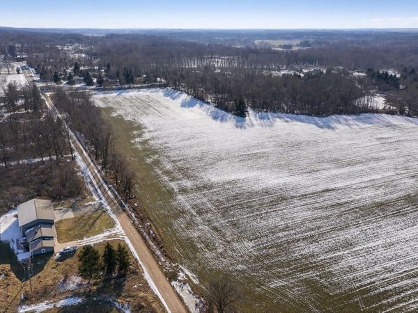 Chadwick Road E, Dewitt, MI 48820
