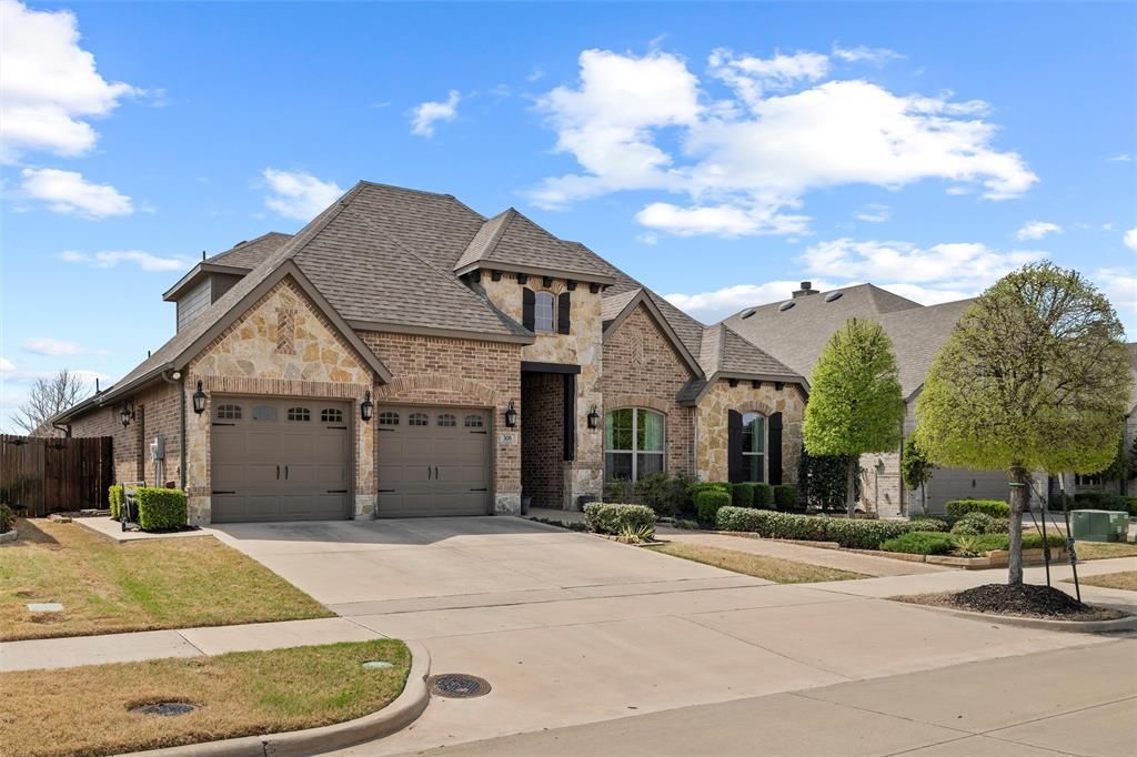 308 Bessie Coleman Boulevard, Waxahachie, TX 75165 Main Photo