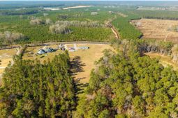 1640 Calamus Pond Road photo 4