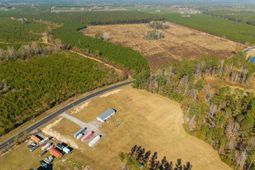 1640 Calamus Pond Road photo 4