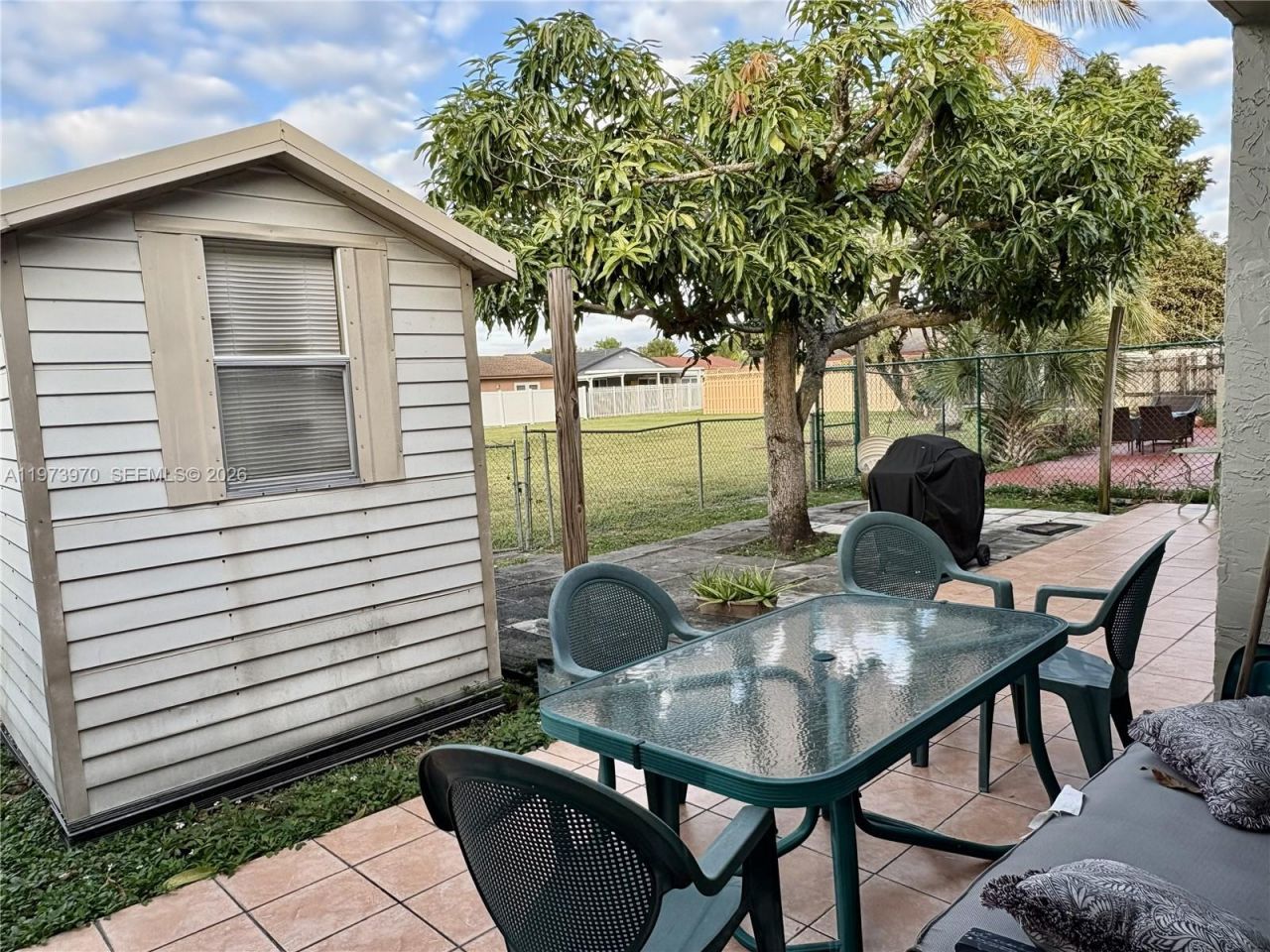 10611 SW 23rd Ter , Miami, FL 33165 Photo