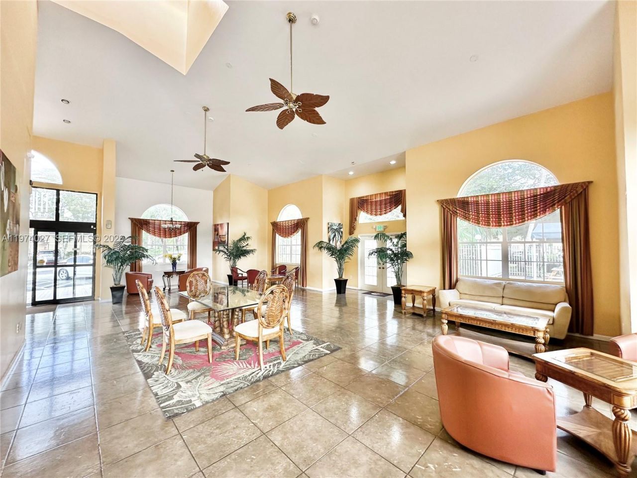 251 W Palm Cir W , Unit 302, Pembroke Pines, FL 33025 Photo