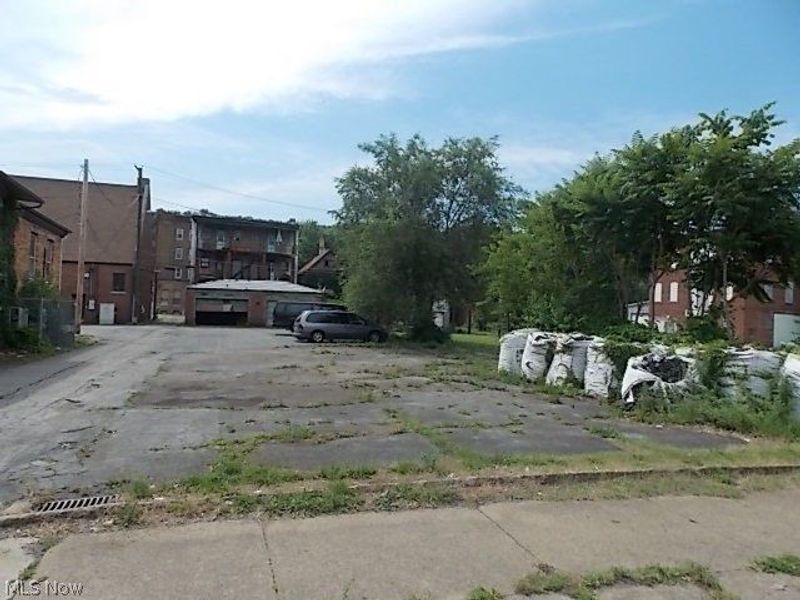 320 N 5th Street, Steubenville, OH 43952 Photo 3