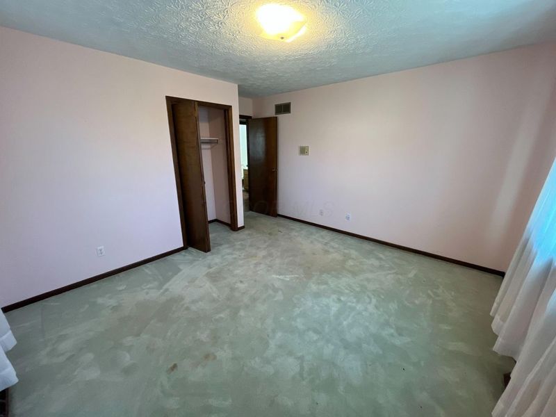 15 Dover Court SW, Reynoldsburg, OH 43068 Photo 27