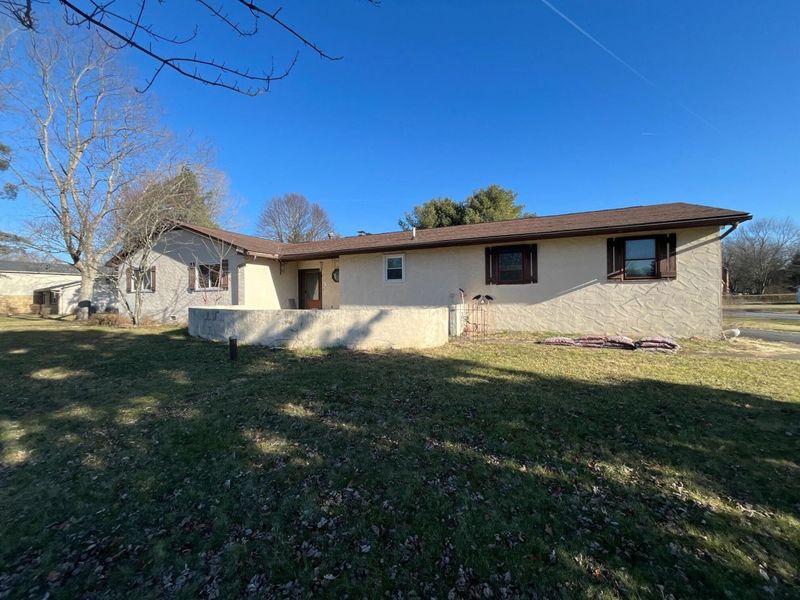 15 Dover Court SW, Reynoldsburg, OH 43068 Photo 6