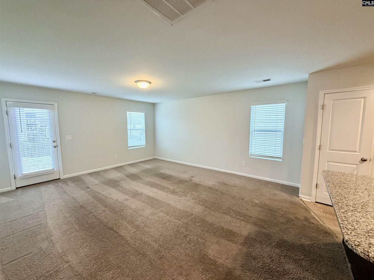 1653 Farshaw Way  Photo 9