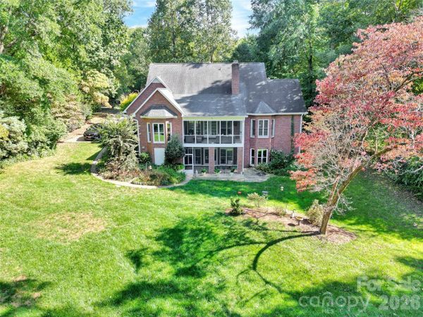 5476 Deer Run Court , Davidson, NC 28036