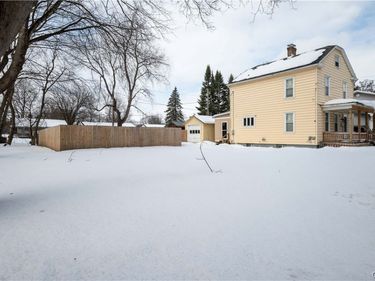 425 Larchmont Avenue, Utica, NY 13502