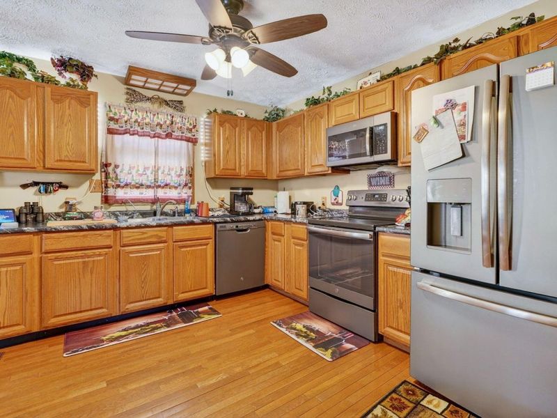 13966 State Route 595 , Logan, OH 43138 Photo 11