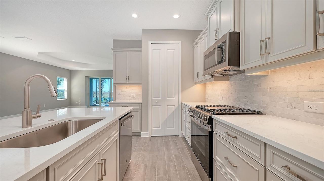 2118 Sylvester Palm Lane, Bradenton, FL 34212 Photo